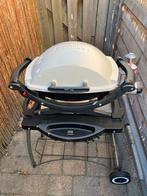 Weber Baby Q (gas)Barbecue met Onderstel - Zo Goed Als Nieuw, Ophalen, Zo goed als nieuw, Weber