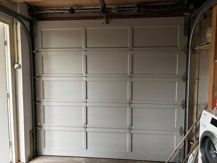 Garagedeur electronisch, Doe-het-zelf en Verbouw, Deuren en Horren, Gebruikt, Garagedeur, 215 cm of meer, 120 cm of meer, Hout