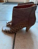 Lederen peeptoe pumps, Bruin, Ophalen of Verzenden, Zo goed als nieuw, Schoenen met hoge hakken