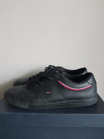 Tommy hilfiger lage sneakers maat 44  beschikbaar voor biedingen