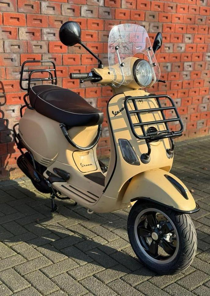Vespa LX 125 A1 - 187cc Malossi - BJ2006 - KM 26.048, Fietsen en Brommers, Scooters | Vespa, Zo goed als nieuw, Vespa LX, Benzine