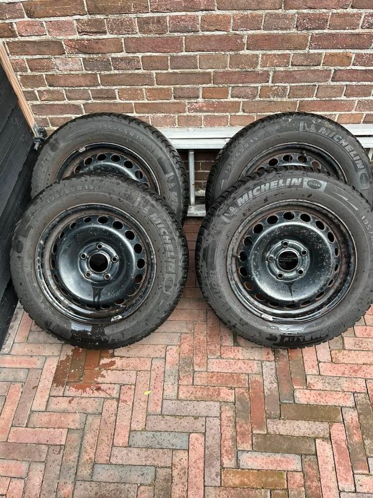 Auto banden + velg 195 /65 R 16 winterbanden, Antiek en Kunst, Antiek | Bestek, Ophalen of Verzenden