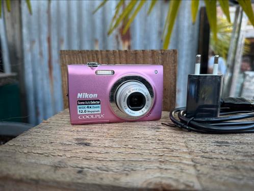 nikon coolpix s5100 – roze compacte camera, Audio, Tv en Foto, Actiecamera's, Zo goed als nieuw, Overige merken, Ophalen of Verzenden