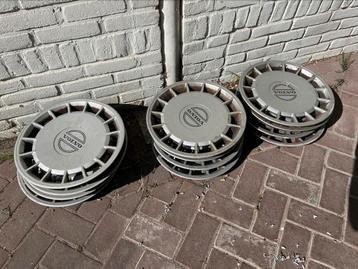 Volvo 240 originele wieldoppen 14 inch - 40€/set van 4 beschikbaar voor biedingen