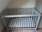 Ledikant (babybed) en commode incl matras, Ophalen, Zo goed als nieuw, Jongetje of Meisje