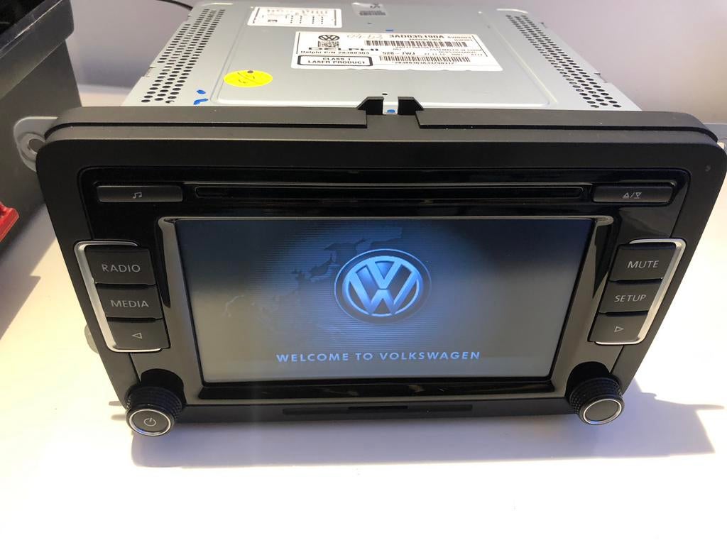 ORIG VW VOLKSWAGEN RCD 510 RADIO CD USB SCHERM CAMERA RCD510, Auto diversen, Autoradio's, Zo goed als nieuw, Ophalen of Verzenden