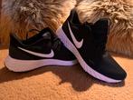 Nike Revolution 41, Zwart, Nieuw, Ophalen of Verzenden, Sneakers of Gympen