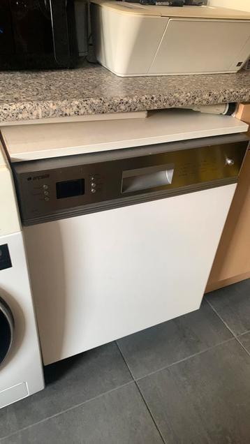 Vaatwasserr, Dishwasher beschikbaar voor biedingen