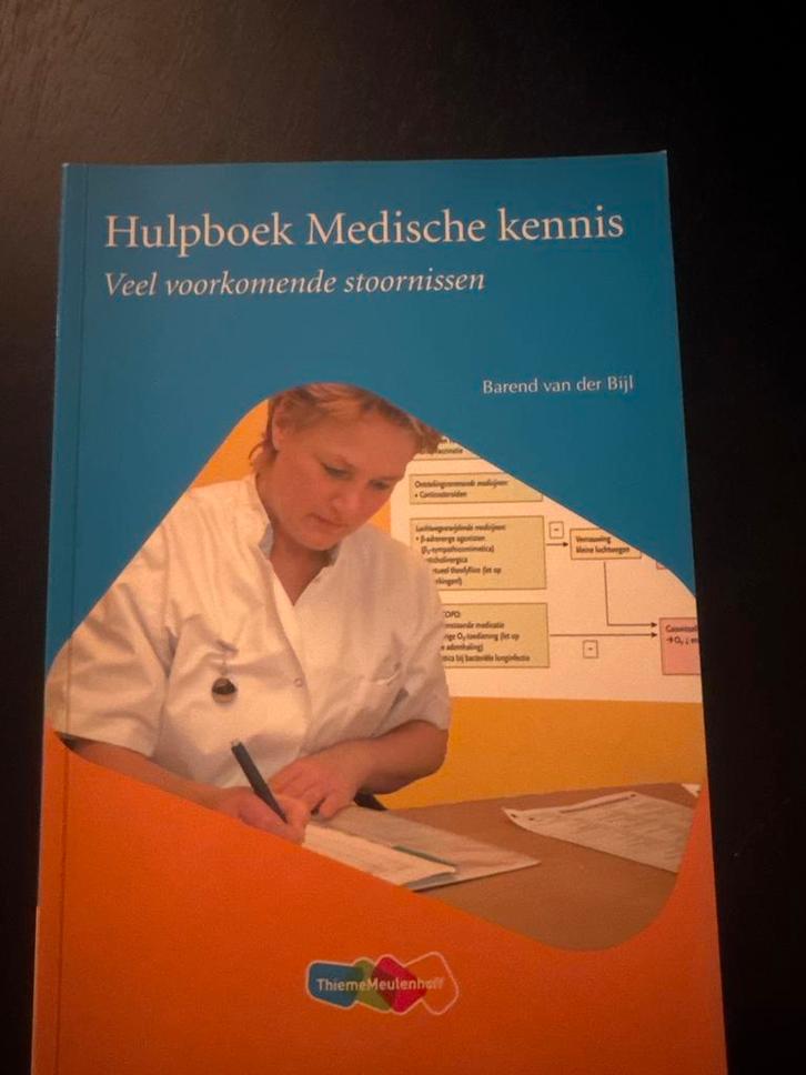 Hulpboek Medische kennis - Barend van der Bijl, Boeken, Studieboeken en Cursussen, Gelezen, HBO, Beta, Ophalen of Verzenden