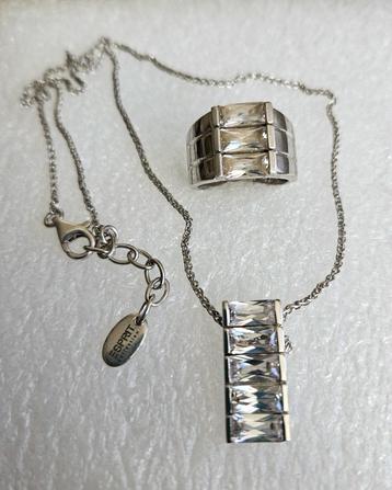 ESPRIT zilveren (925) set ZIRKONIA; ketting + ring (maat 17) beschikbaar voor biedingen