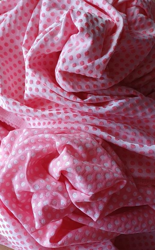 Stof /coupon/lap stip/polkadot, 2,60x1,35mt, 2-zijdig, Hobby en Vrije tijd, Stoffen en Lappen, Nieuw, Overige materialen, Roze