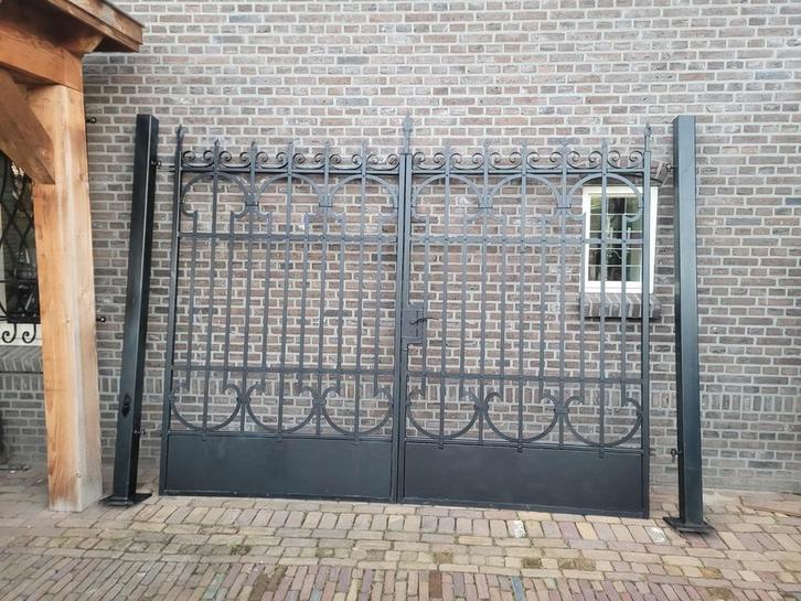 Poort met palen, Tuin en Terras, Tuinpoorten, Zo goed als nieuw, 200 cm of meer, Ophalen