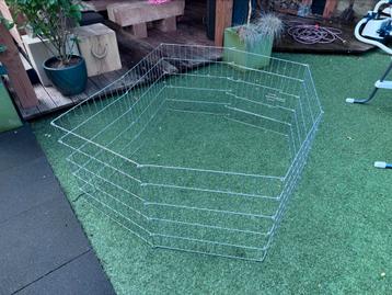 Ren voor hond of konijnen 4,8m beschikbaar voor biedingen
