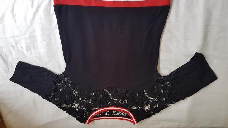 Zwart rood shirt jersey kant Object maat 38 / M als nieuw, Kleding | Dames, Overige Dameskleding, Zo goed als nieuw, Ophalen of Verzenden