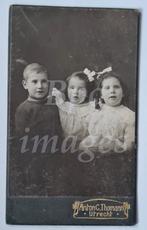 cdv broertje met 2 zusjes Utrecht 1900's, Gebruikt, Foto, Voor 1940, Kind