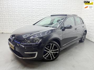 Volkswagen Golf 1.4 TSI GTE PANORAMADAK PDC SFEER NAP beschikbaar voor biedingen