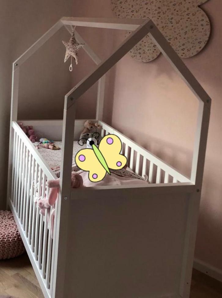 Babykamer (meegroei) bedhuisje en commode bopita, Kinderen en Baby's, Kinderkamer | Bedden, Zo goed als nieuw, 140 tot 160 cm