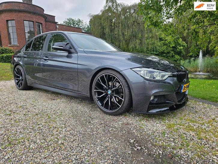 BMW 3-serie 320i High Executive LEDER / 19inch M-SPORT M3, Auto's, BMW, Bedrijf, Te koop, 3-Serie, ABS, Airbags, Airconditioning