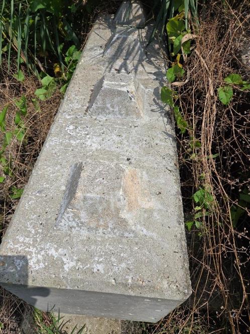 Stelcon platen en beton stapel blokken, Doe-het-zelf en Verbouw, Metselstenen, Gebruikt, Beton, Ophalen