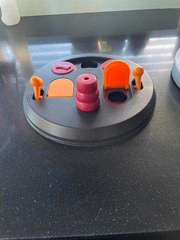 intelligentiespel , speurneuzen opgelet. beschikbaar voor biedingen