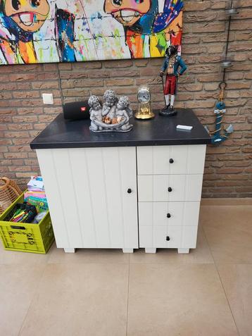 Landelijk Brocante Kastje - 4 Lades & Deur beschikbaar voor biedingen
