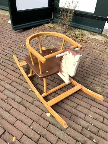 Vintage retro hobbelpaard beschikbaar voor biedingen