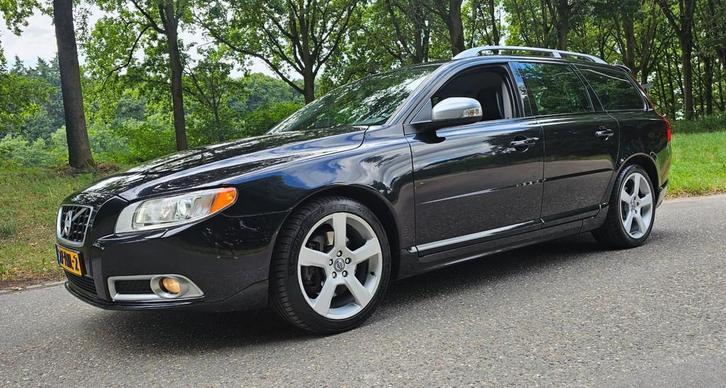 Volvo V70 2.0T R-Edition Automaat ! Xenon ! NL Auto ! Leder, Auto's, Volvo, Bedrijf, Te koop, V70, ABS, Airbags, Airconditioning