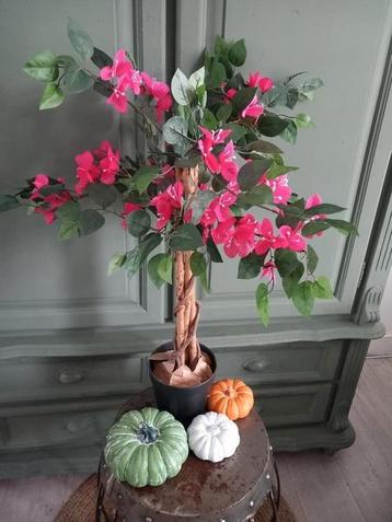 Zijde kunstboom nieuw! beschikbaar voor biedingen