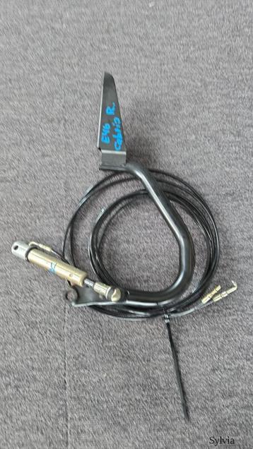 Hydraulische cilinder + beugel past rechts cabrio dak BMW E4 beschikbaar voor biedingen
