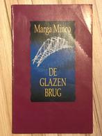 Marga minco - de glazen brug, Gelezen, Ophalen of Verzenden, Nederland