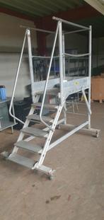 Platformtrap verrijdbaar aluminium, Nieuw, Ladder, Ophalen of Verzenden, Minder dan 2 meter