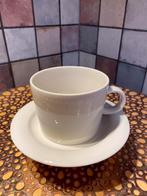 Arabia kop en schotel,wit/creme,kop doorsnee 8.2 cm,hoog 6.5, Antiek en Kunst, Antiek | Servies los, Ophalen of Verzenden