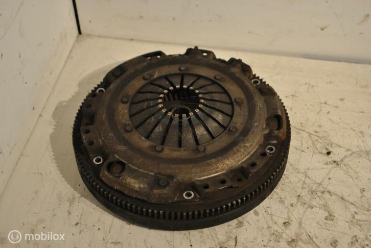 Massavliegwiel Vw Passat B3 1.8 CL ('88-'94) 037105271K, Auto-onderdelen, Transmissie en Toebehoren, Volkswagen, Gebruikt, Ophalen of Verzenden