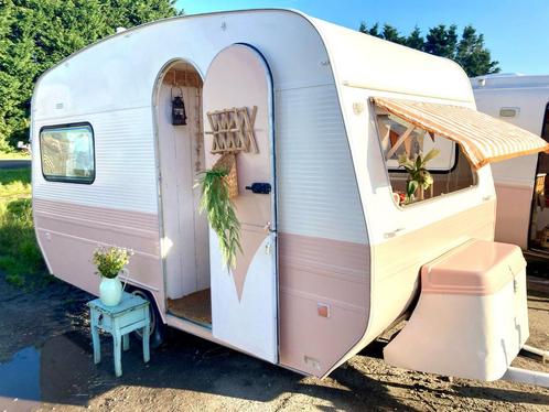 Retro Vintage Gepimpte lichtgewicht Wilk, Caravans en Kamperen, Caravans, Particulier, tot en met 2, 500 - 750 kg, Rondzit, Wilk