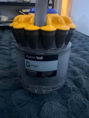 Dyson Ball DC37 Origin Stofzuiger beschikbaar voor biedingen