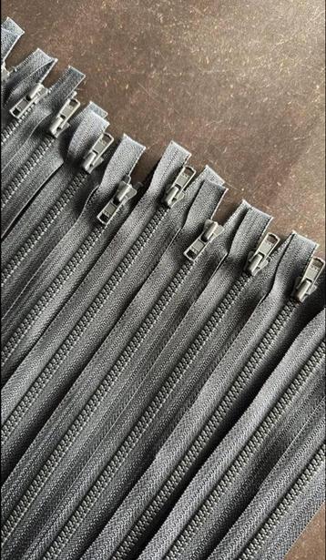 13x Grijze ritsen YKK 51cm lang nieuw deelbaar  samen 26€ beschikbaar voor biedingen
