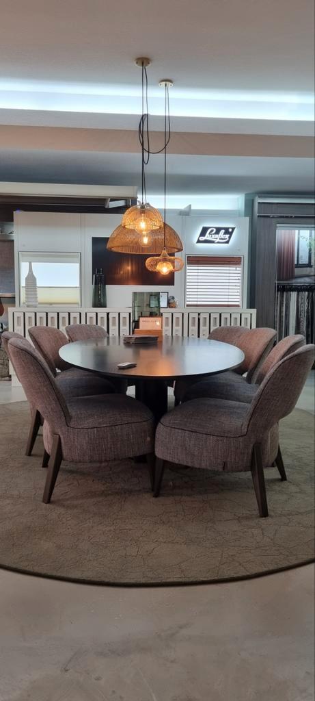 Elegante Buddha+Moon Passe-Partout Eettafel met Stoelen, Huis en Inrichting, Complete eetkamers, Zo goed als nieuw, 6 tot 8 stoelen