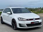 Volkswagen Golf 2.0 TSI GTI Performance I AUT I, Auto's, Gebruikt, 4 cilinders, Alcantara, Wit