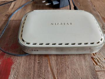 Netgear FS605 v3 Switch - Gebruikt beschikbaar voor biedingen
