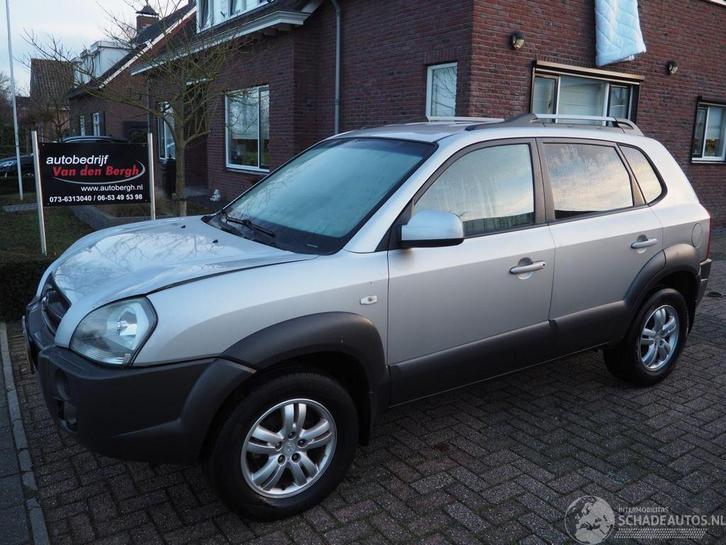Hyundai Tucson 2.0 style (bj 2008), Auto diversen, Schadeauto's, Hyundai, Handgeschakeld, Benzine, SUV of Terreinwagen, Zilver of Grijs