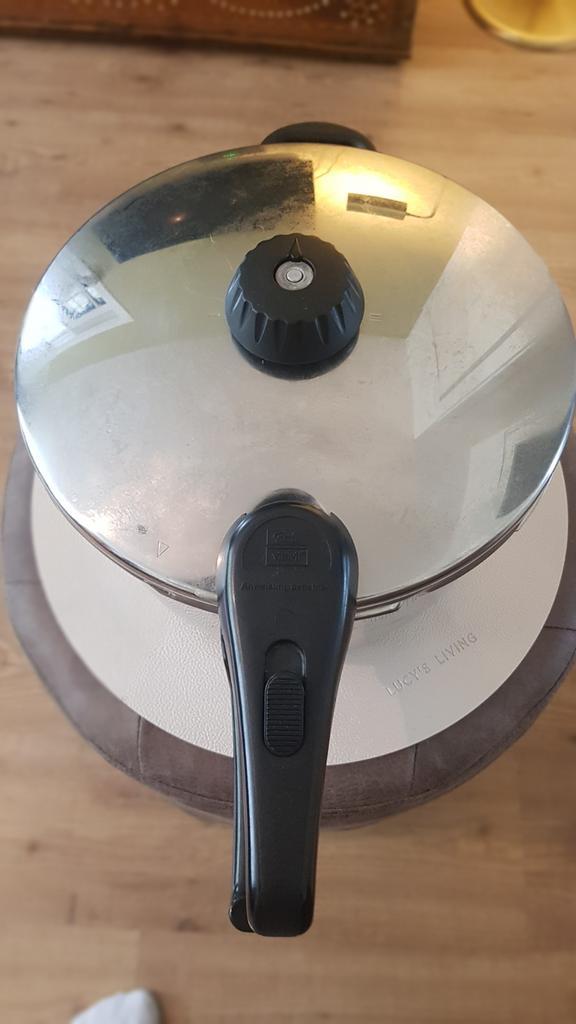 Fissler Vitavit snelkookpan 6 liter energiezuinig RVS, Huis en Inrichting, Keuken | Potten en Pannen, Zo goed als nieuw, Kookpan of Snelkookpan