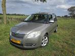 Skoda Roomster 1.4-16V Navigator, Auto's, Voorwielaandrijving, Gebruikt, 4 cilinders, Roomster