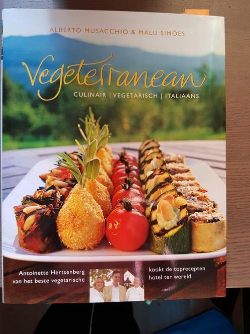 Malu Simões - Vegeterranean, Boeken, Kookboeken, Nieuw, Vegetarisch, Ophalen of Verzenden