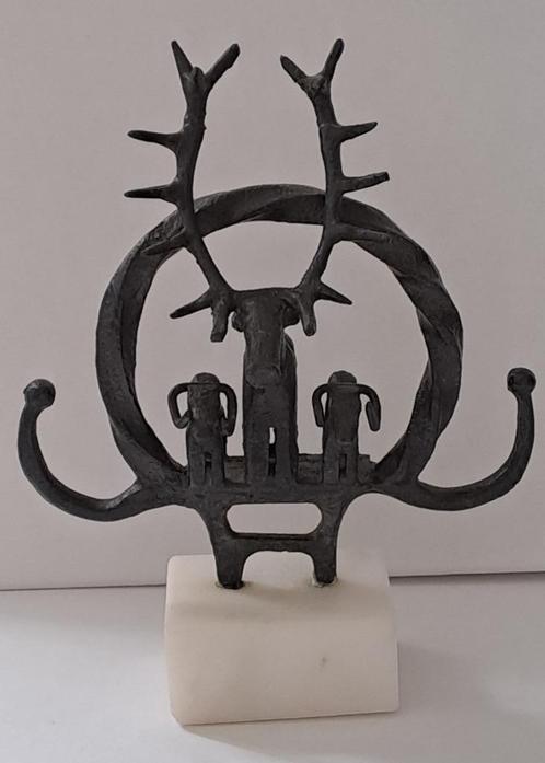 2 bronzen beeldjes waarvan 1 hertenbeeld en 2 memoblokhouder, Antiek en Kunst, Antiek | Koper en Brons, Brons, Ophalen of Verzenden