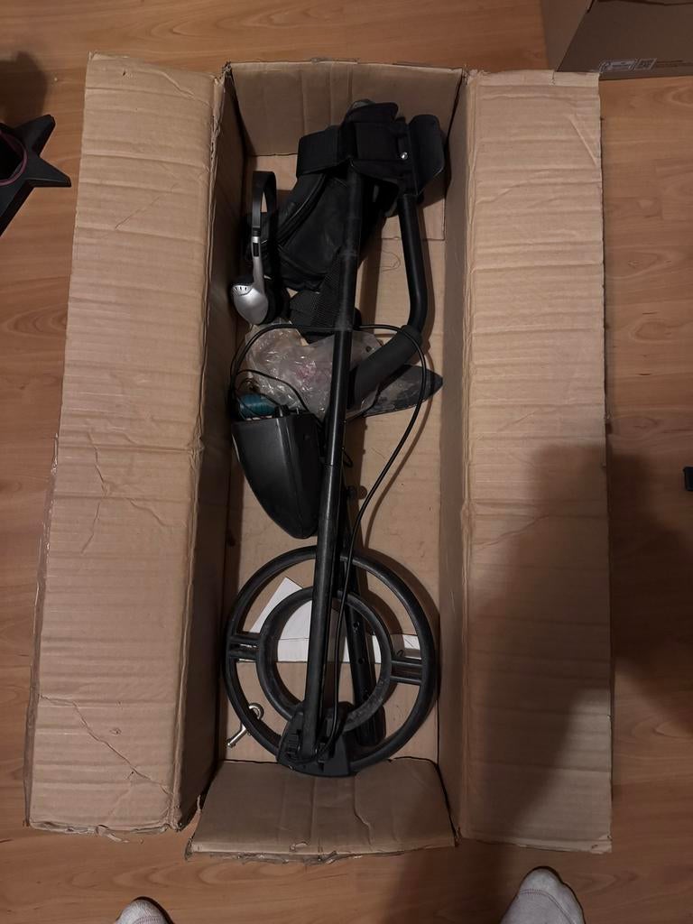 Metaaldetector in doos - Werkt uitstekend!, Hobby en Vrije tijd, Metaaldetectors, Overige merken, Gebruikt, Ophalen of Verzenden