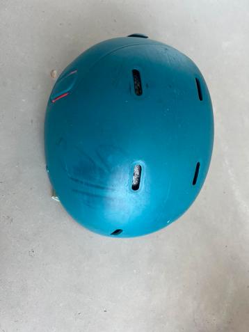 Skihelm kind 8 jaar - gratis op te halen beschikbaar voor biedingen
