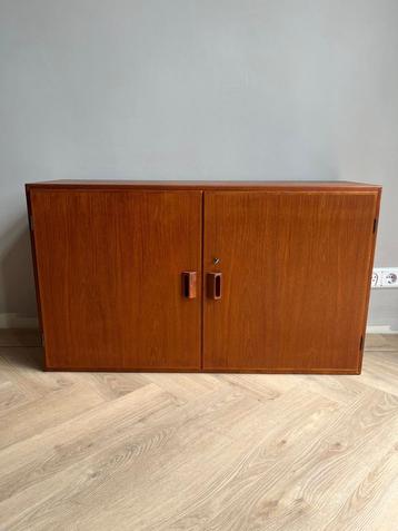Vintage Deens Design Wandkast Soborg / Dressoir - Teak beschikbaar voor biedingen
