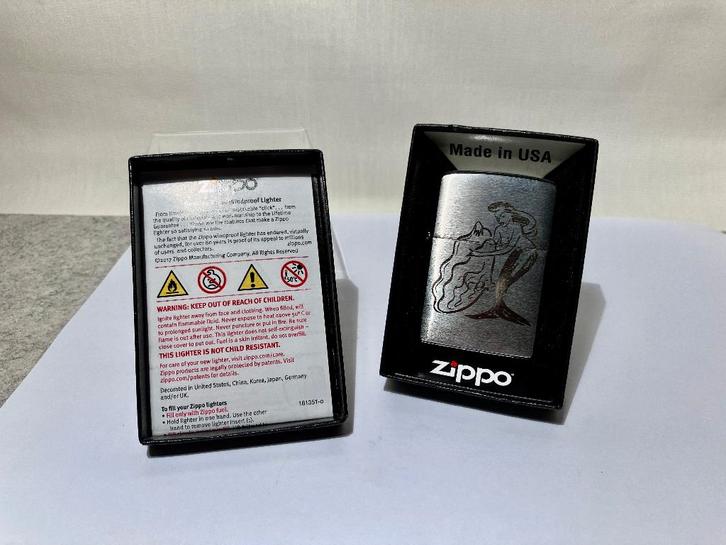 Zippo Mermaid Brushed Chrome 2022 nieuw in doos, Verzamelen, Rookartikelen, Aanstekers en Luciferdoosjes, Nieuw, Aansteker, Verzenden