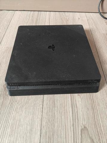 PS4 Slim 1TB met wired controller, games en headset beschikbaar voor biedingen
