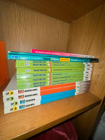 Volledig GPM/Onderwijsassistent boekenpakket! mbo 4 beschikbaar voor biedingen